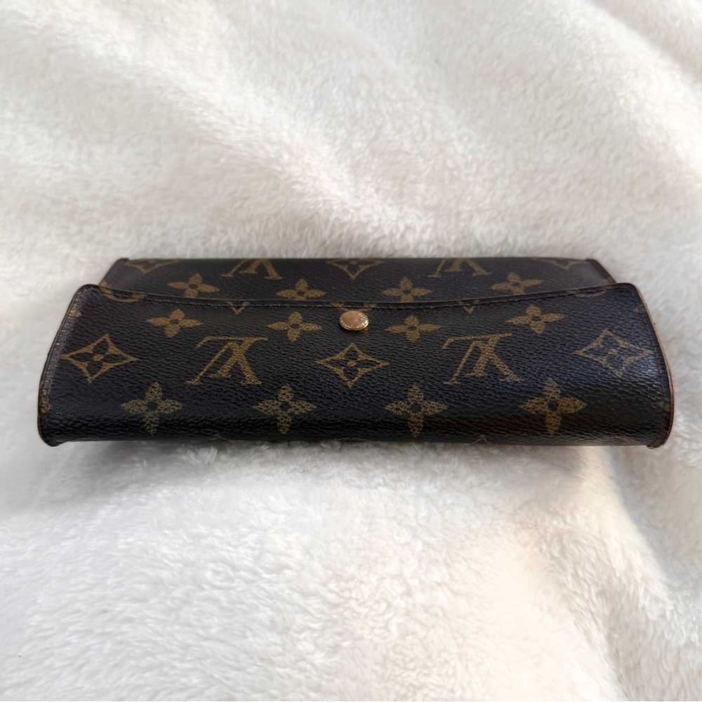 Louis Vuitton Sarah Monogram Wallet - Picture 6 of 11